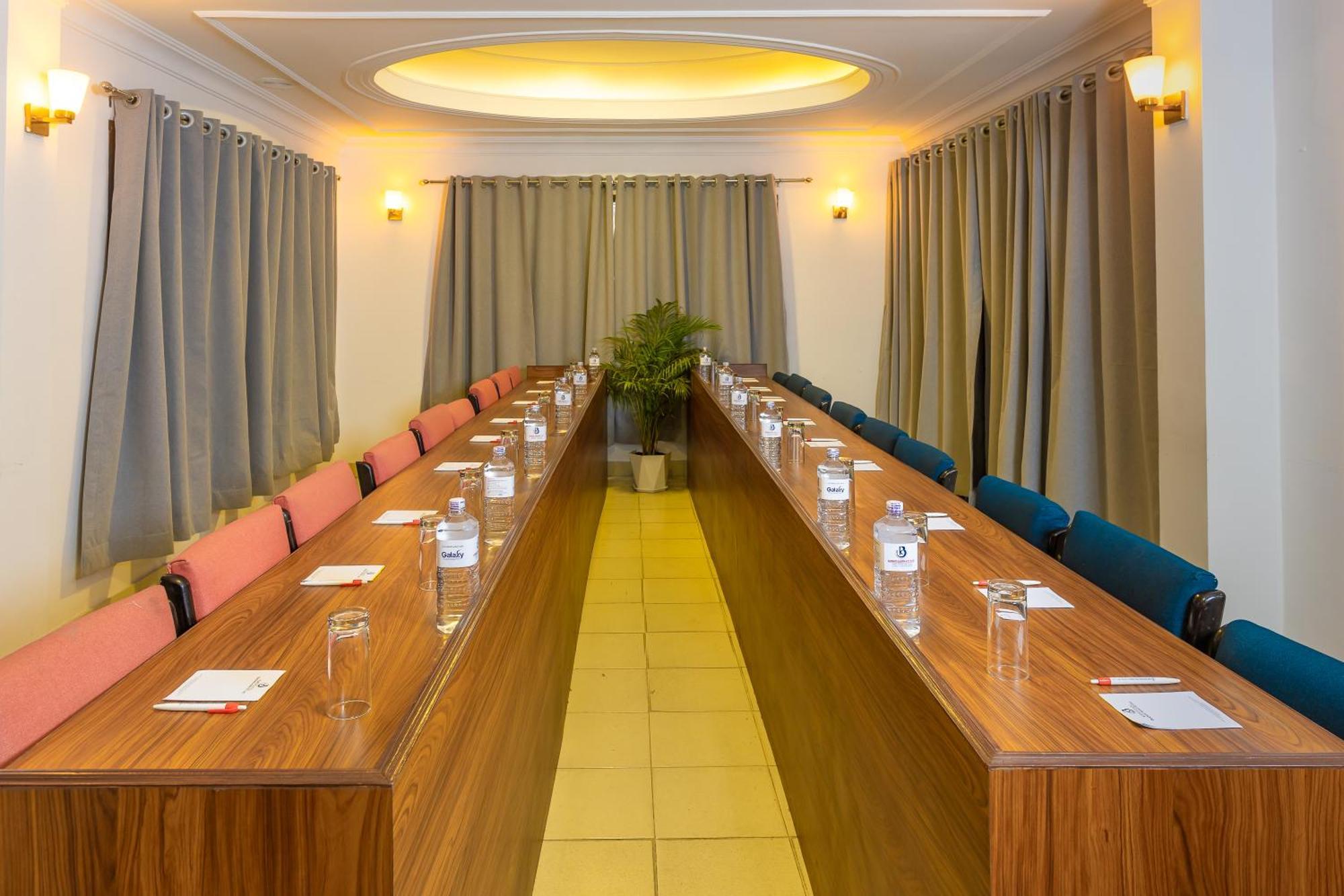 Kathmandu Business Hotel Luaran gambar