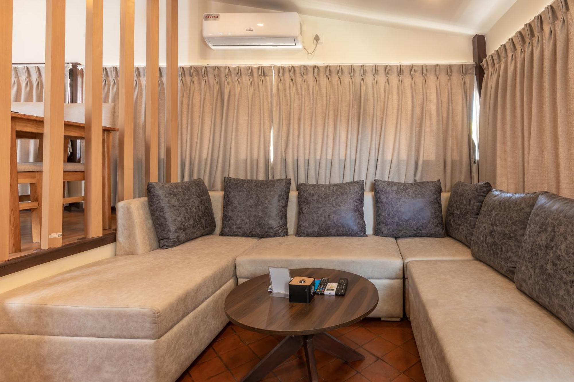 Kathmandu Business Hotel Luaran gambar