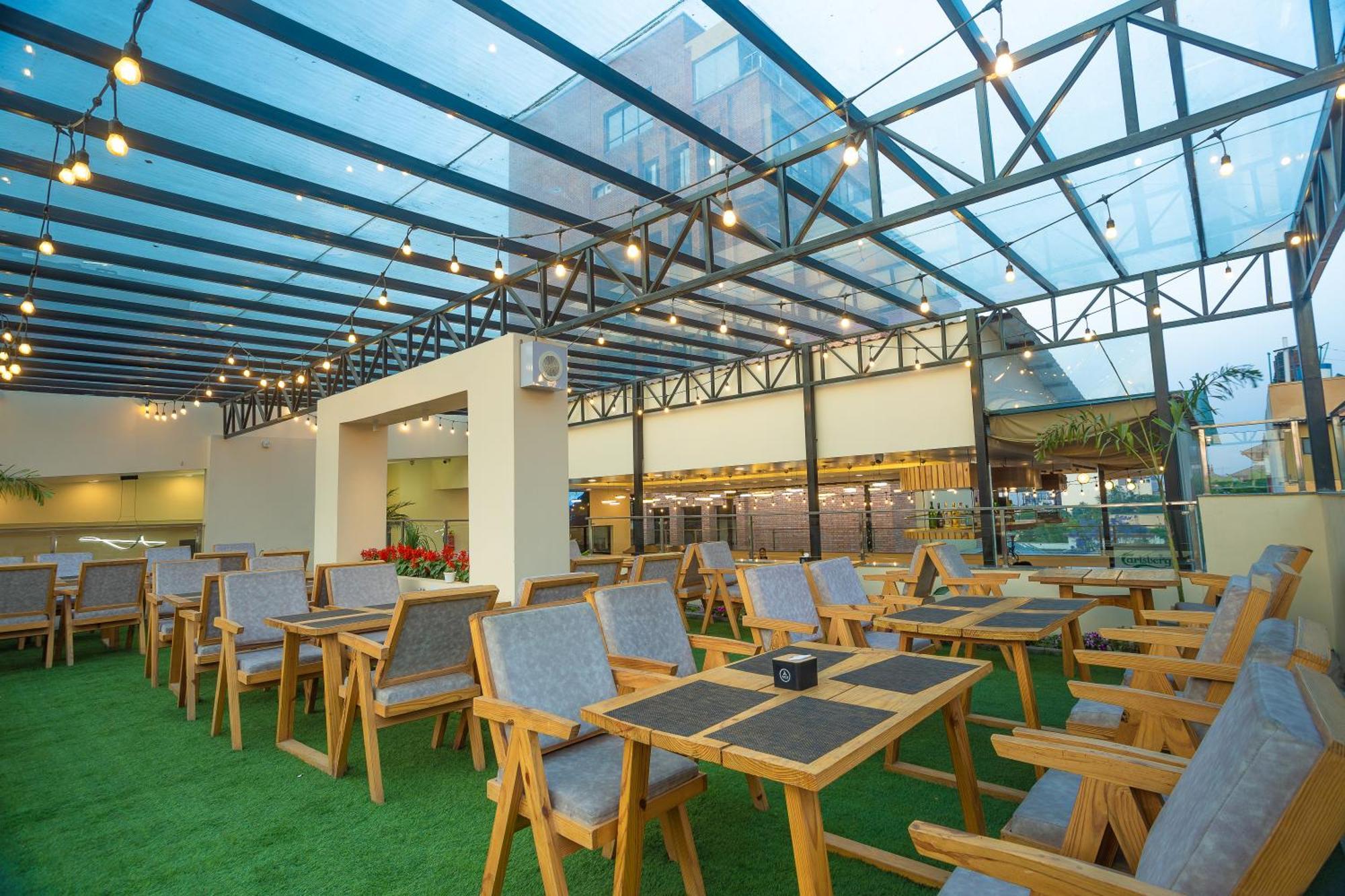 Kathmandu Business Hotel Luaran gambar