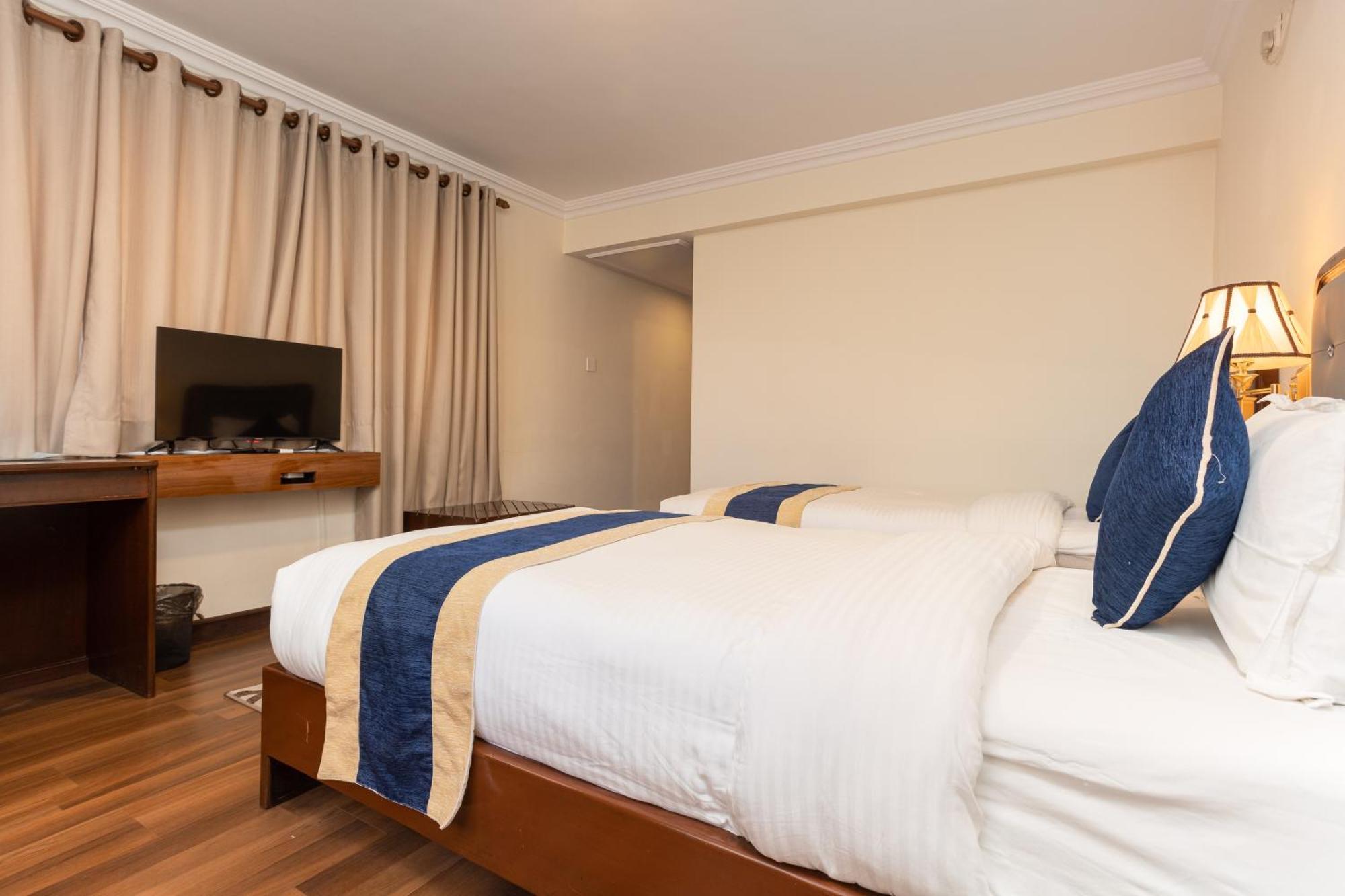 Kathmandu Business Hotel Luaran gambar