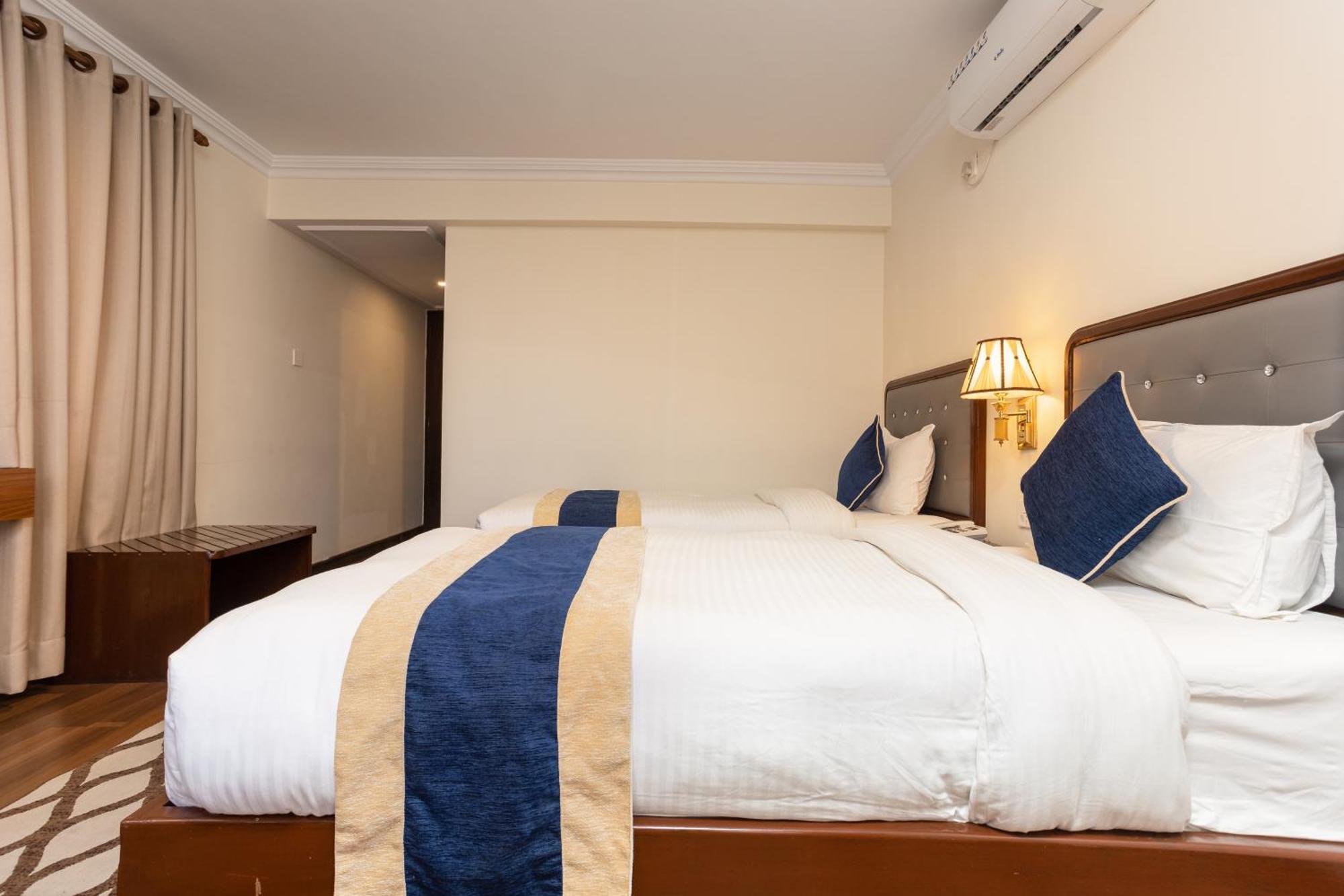 Kathmandu Business Hotel Luaran gambar